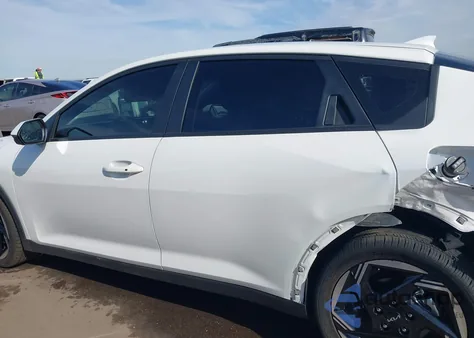 2025 Kia K4 Ex z USA, uszkodzony, nr VIN 3KPFU4DE1SE083573